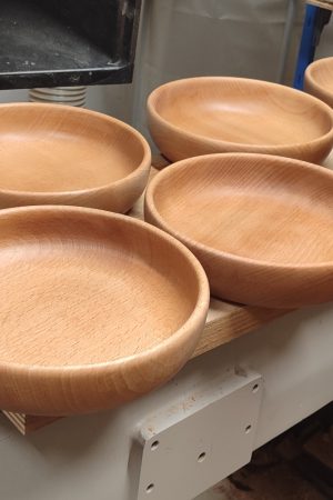 Assiette creuse en hêtre